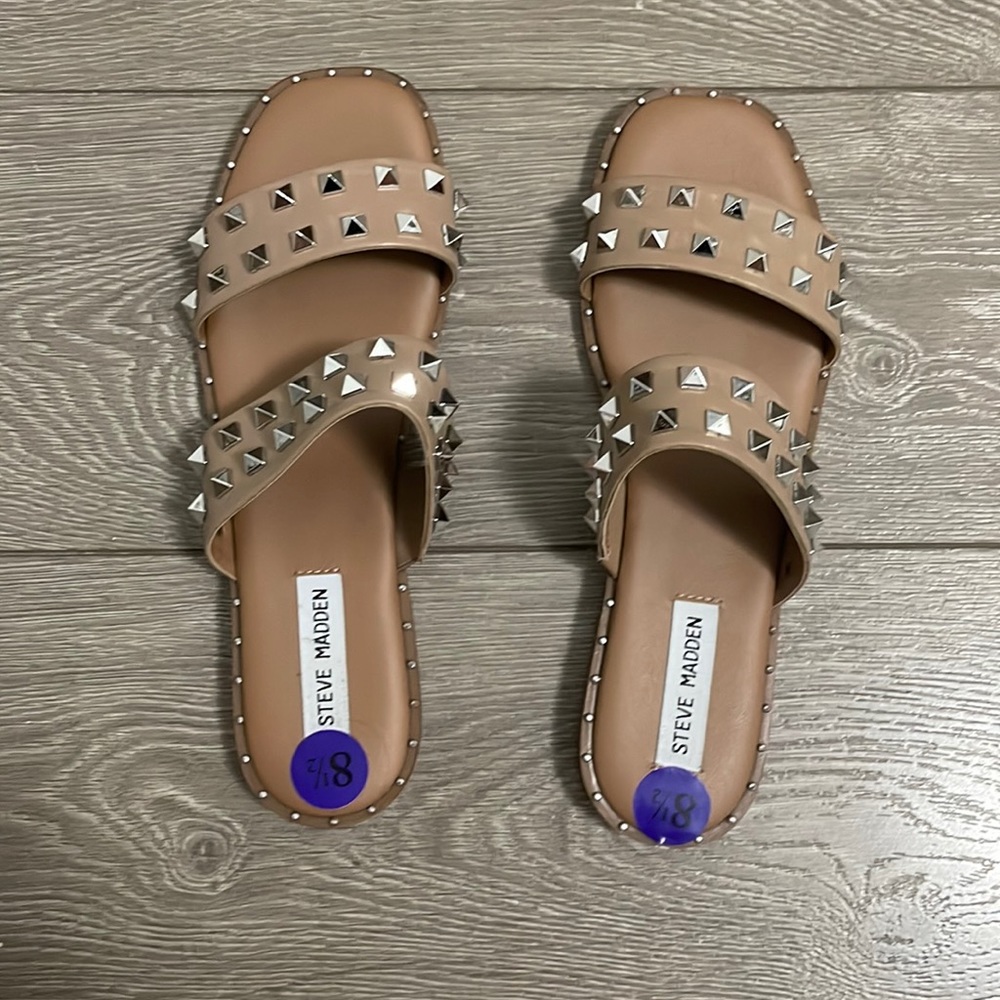 NWT Steve Madden Studded Sandal, Size 8.5